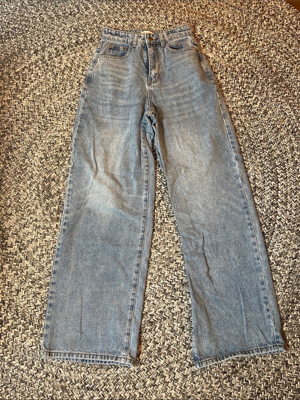 High-Rise Light Blue Wide-Leg Jeans for Women